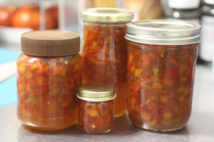 Family of hot pepper jam jars, not sealed.